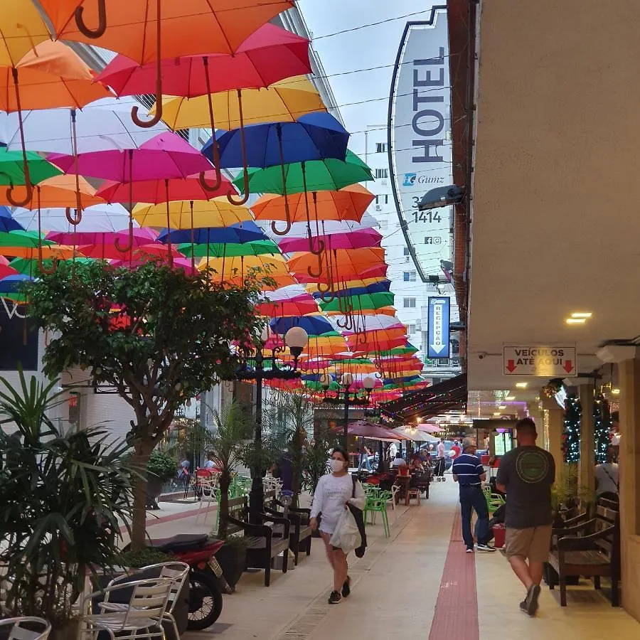 Balneário Camboriú 古姆斯酒​​店酒店 3*, Balneário Camboriú 巴西